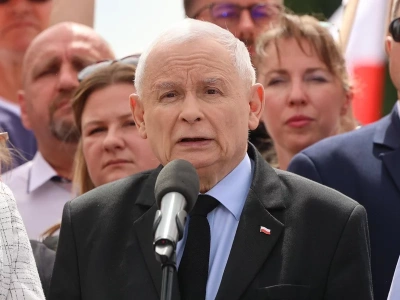 Niemcy przepychają do Polski tysiące nielegalnych migrantów? Kaczyński: To po prostu niesłychane