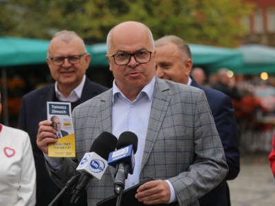 Poseł Polski 2050 został zawieszony. Wcześniej krytykował Hołownię za spotkanie u Bielana