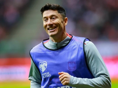 Kluczowy ruch nowego selekcjonera? „Rozmawiał z Robertem Lewandowskim”