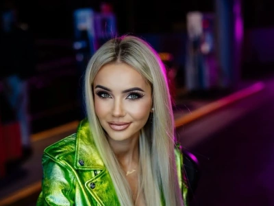 Szok! Tak Monika Chwajoł ubrała się na wesele! Gwiazda zachwyciła wszystkich