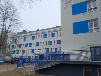 Coraz więcej pacjentów ucieka ze szpitala w Piotrkowie Trybunalskim. “Zjawisko jest związane głównie z nietrzeźwymi pacjentami”