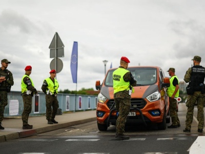 Kontrole graniczne. Efekt domina już jest. Czy to początek końca strefy Schengen?