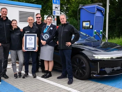 Lucid Air z zasięgowym rekordem Guinnessa