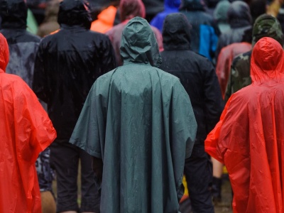 Pogoda na festiwalach. Największe imprezy muzyczne w strugach deszczu
