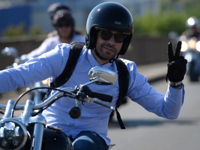 LwG i inne gesty motocyklistów. Znasz je wszystkie?