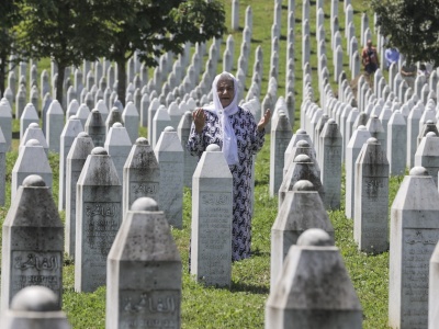 Głębokie rany po ludobójstwie w Srebrenicy. 