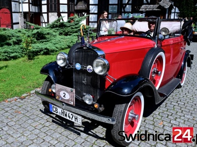 Motoryzacyjne klasyki znów zawitają na drogi regionu! 50 załóg na starcie międzynarodowego rajdu