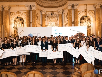 Stypendyści VI edycji Programu Mentoringowego Our Future Foundation wybrani, marzą o Harvardzie, Yale czy Oksfordzie!
