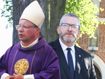 Skandaliczne słowa Grzegorza Brauna. Zareagował episkopat Polski