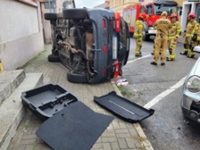 Samochód wjechał w grupę ludzi w Chełmnie. Wśród rannych dzieci
