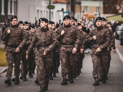 Jest oferta na dostawę kurtek dla wojska. Wartość to niemal 9 mln zł