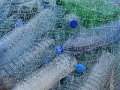 Twój lek przeciwbólowy jest z ropy. Teraz powstanie z plastiku