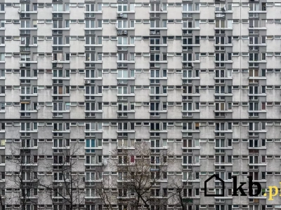 Niebezpieczna substancja wciąż kryje się w blokach z wielkiej płyty – rozpoznasz ją po zapachu