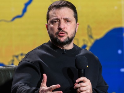 USA przywracają dostawy broni dla Ukrainy. Wołodymyr Zełenski mówi o współpracy
