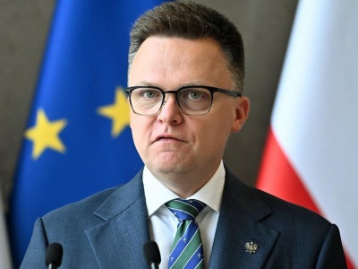 Przez to Hołownia miał opóźnić rekonstrukcję. Zaskakujące 