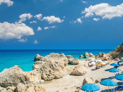 Spokojniejsza i tańsza alternatywa dla Santorini i Rodos. Polacy rzadko tam bywają