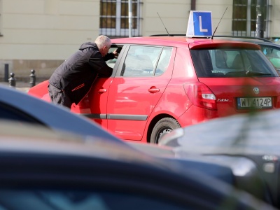 Kurs na prawo jazdy kosztuje już niemal 5000 zł?