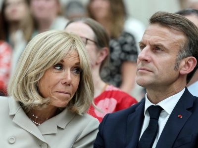 Brigitte Macron zachwyca stylem w Anglii. Nie obyło się jednak bez wpadki