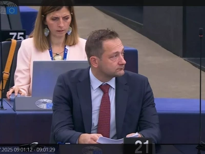 Komisarz Hansen pod presją PE: „Czy chce Pan być grabarzem WPR?”