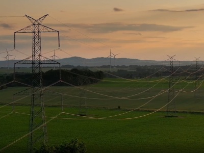 Ponad 1340 kilometrów przewodów, 6000 ton stali oraz 10 tysięcy m³ betonu. Strategiczna inwestycja zakończona [FOTO]