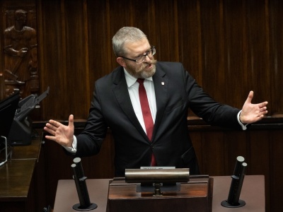 Braun brnie w swoją haniebną narrację o komorach gazowych