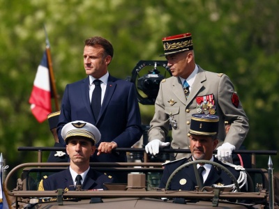 Francja szykuje się na wojnę. Emmanuel Macron: Muszą się nas bać, a do tego trzeba być potężnym