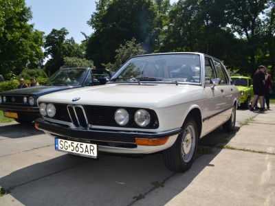 BMW E12 520 – klasyczna limuzyna z duszą sportowca