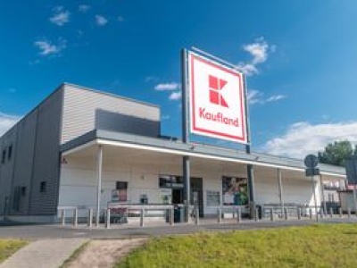 Kolejny pomysł na biznes niemieckiej sieci. W tym kraju też ubezpiecza