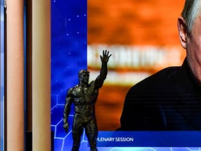 Czy „Homo Putinicus” rodzi się na Zachodzie? Jak Kreml chce zmieniać nasz sposób myślenia