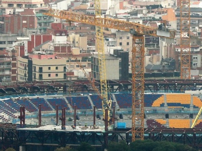 Obietnice bez pokrycia? Powrót Barcelony na Camp Nou opóźniony