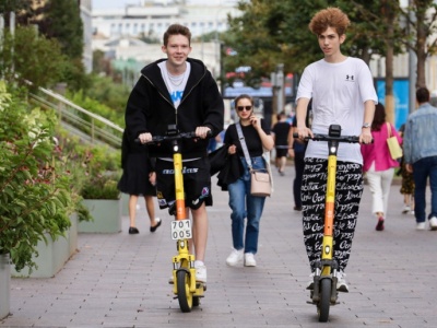 Obowiązek jazdy w kasku to krok w dobrym kierunku. Ale wypadkom nie zapobiegnie