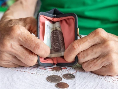 Ci seniorzy nie dostaną renty wdowiej. ZUS tłumaczy