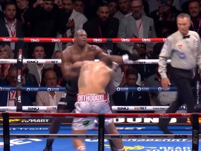 Niesamowity nokaut! Tak Usyk zakończył mistrzowską walkę (wideo)