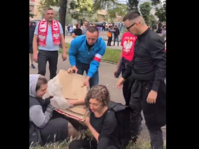 Aktywiści zaatakowani podczas manifestacji. Ostatnie Pokolenie publikuje wideo