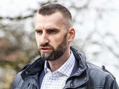 Możdżonek będzie doradzał Nawrockiemu? Były siatkarz i współpracownik Mentzena zabra…