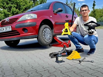 Jak prawidłowo podnosić auto – praktyczny poradnik