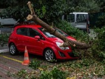 Nadciągają gwałtowne burze z gradem. Sprawdź, gdzie uderzą najmocniej