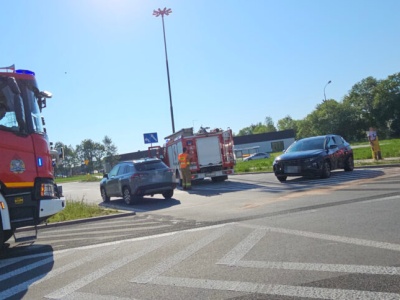 Wypadek na al. Waltera-Janke w Łodzi. Utrudnienia w ruchu [ZDJĘCIA]