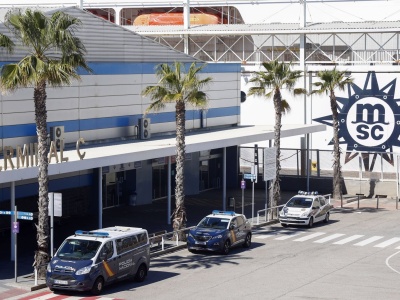 Barcelona zamyka dwa terminale dla wycieczkowców. Przywożą za dużo turystów