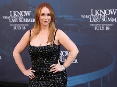 Jennifer Love Hewitt powraca i znów mierzy się z krytyką. Bo nie wygląda już jak nastolatka
