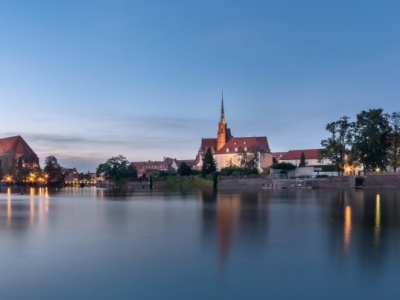 Jolanta PAWNIK: Wrocław – tysiąc lat z Odrą u boku