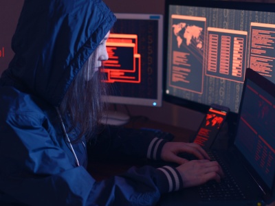 Cicha aktualizacja z malware w rozszerzeniach do Google Chrome i Microsoft Edge zainfekowała 2,3 mln użytkowników.