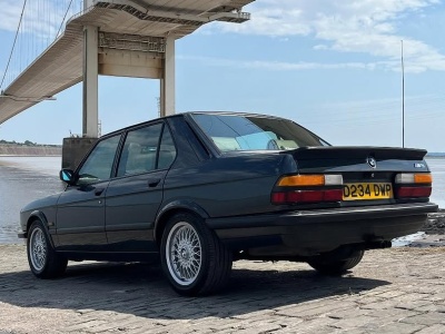 Ukradli BMW prezenterowi Top Gear. Znalazł je na Instagramie