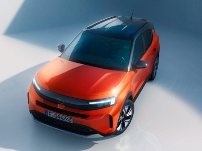 Opel Frontera e i Citroen e-C3 Aircross dostępne z bateriami powiększonymi do 54 (50) kWh. Urósł zasięg [NIEMCY]
