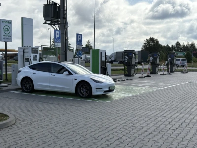 BEV: Udział nowych aut elektrycznych w czerwcu wyniósł 7,6%