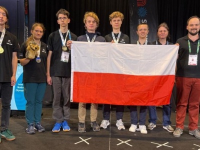 Najlepszy wynik od 50 lat! Polscy uczniowie z sukcesem na Międzynarodowej Olimpiadzie Matematycznej