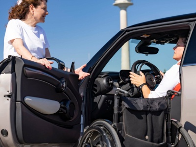 Dofinansowanie do 185 tys. zł na auto spalinowe. Skorzysta jedna grupa