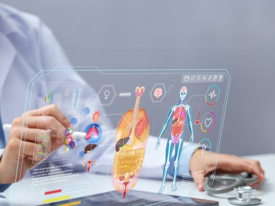 Pacjenci samodzielnie diagnozują choroby sztuczną inteligencją. Lekarze alarmują