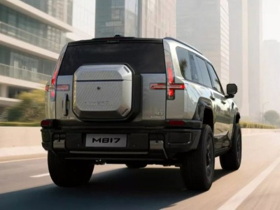 Ten potężny SUV ma 912 KM i kosztuje równowartość 184 000 zł. Ludzie kupują w ciemno