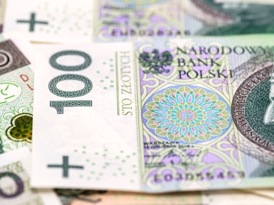 2760 zł do pensji co miesiąc. Od 2025 roku obowiązują nowe zasady